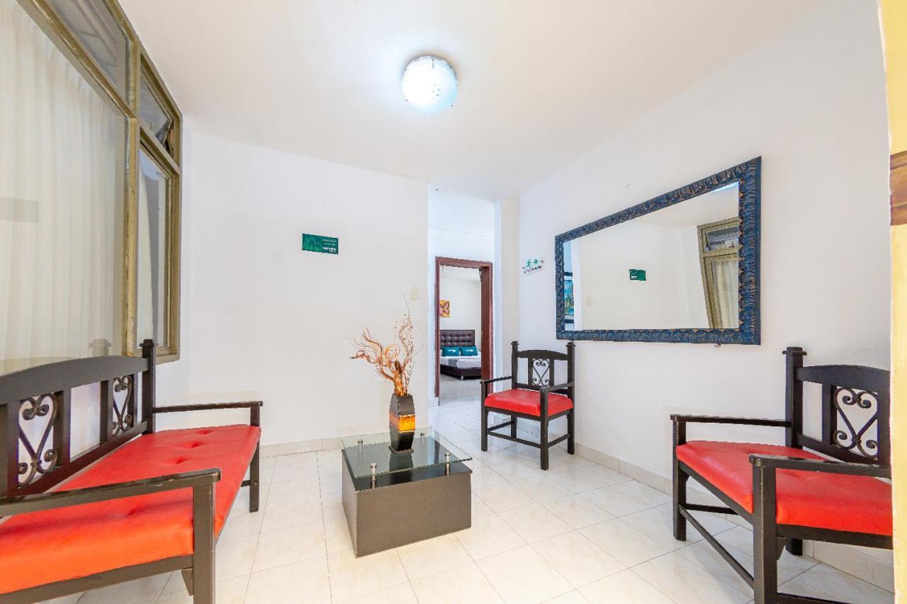 Hotel Imperio La 16 à Pereira Extérieur photo