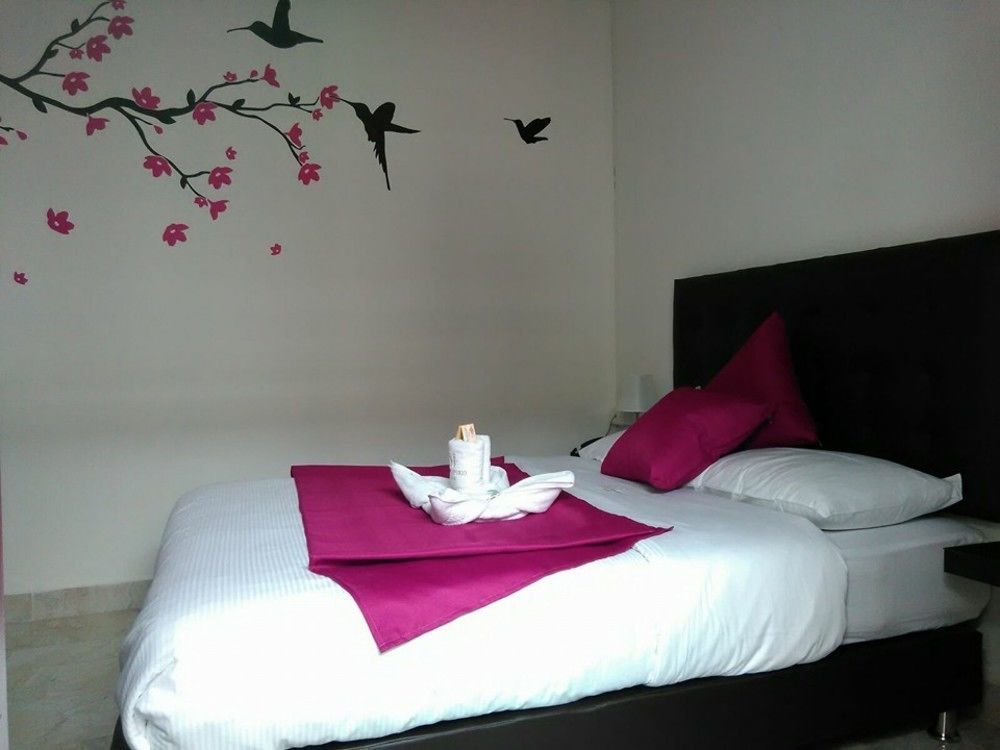 Hotel Imperio La 16 à Pereira Extérieur photo