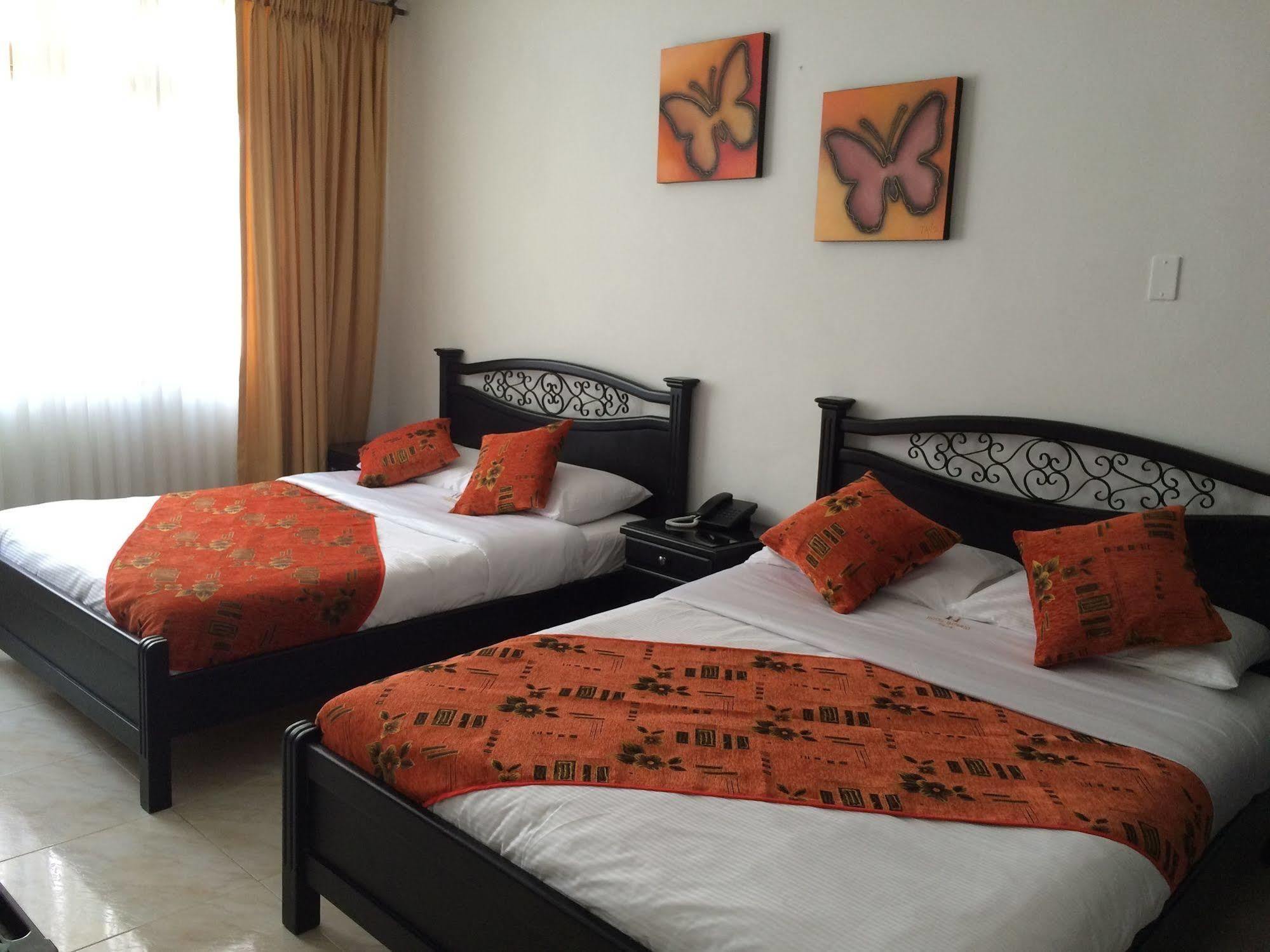 Hotel Imperio La 16 à Pereira Extérieur photo
